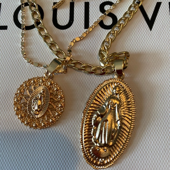 Lotus & Mary Layered Cross Gold Chain Necklace - Picture 4 of 9